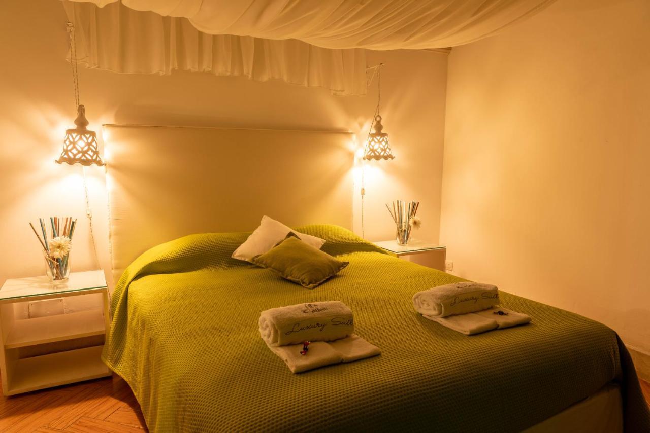 Cadelli Luxury Suite & Apartments Lecce Kültér fotó